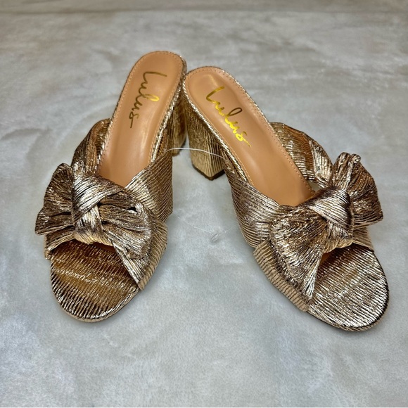 Lulus Shoes - Lulus Bow Rose Gold Metallic Chunky Heel Size 8